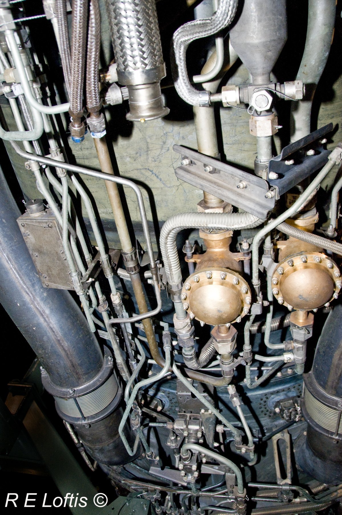 bottomlookingaft.jpg