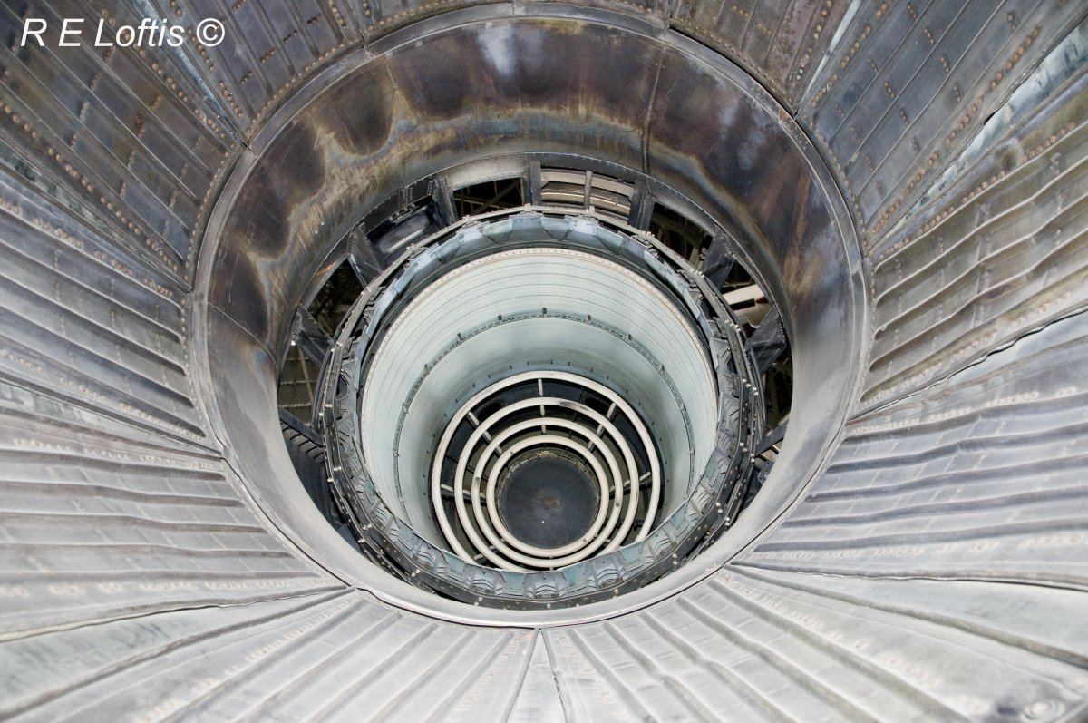 rearviewofengine.jpg